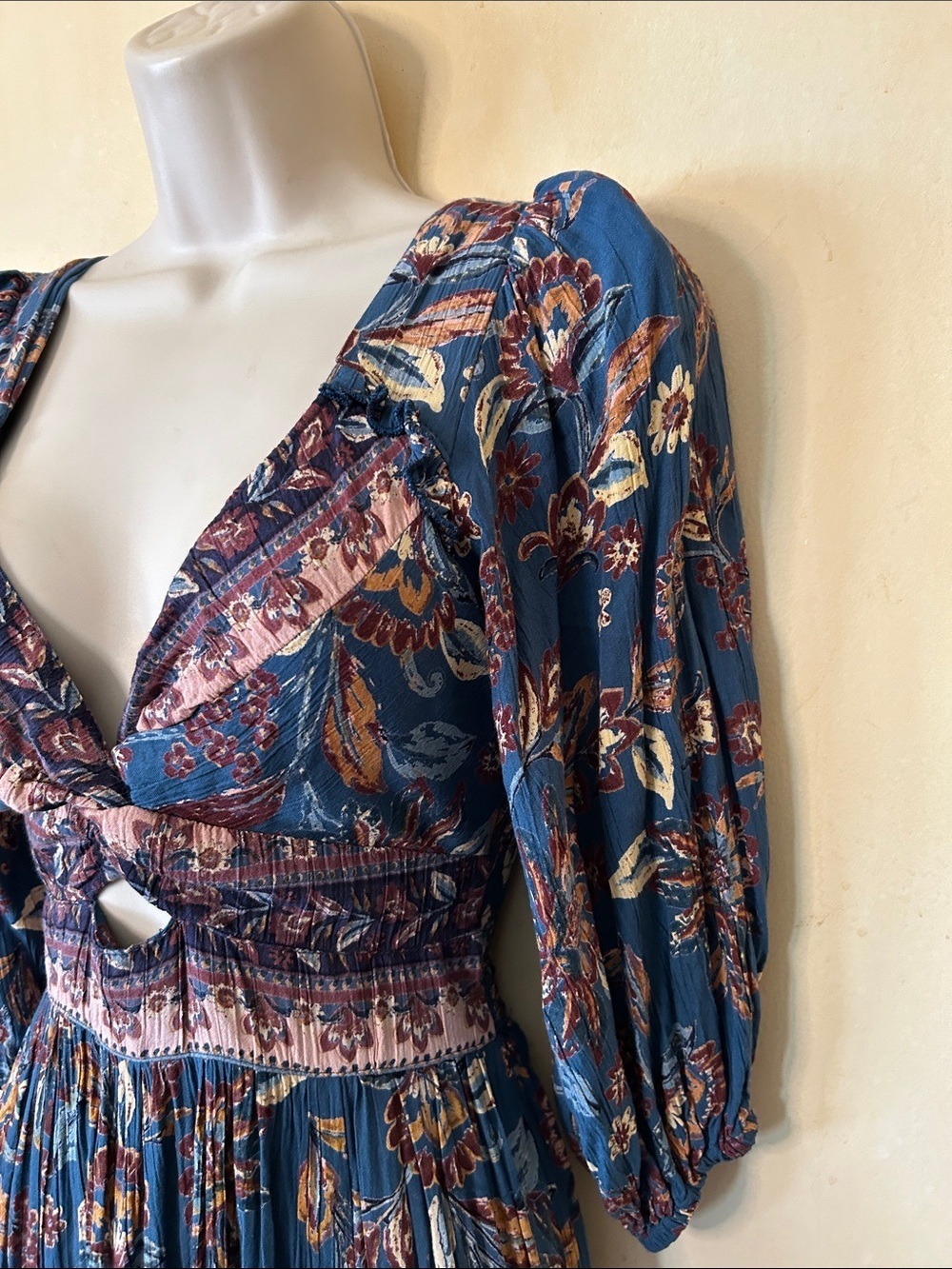 Angie Teal Floral Hi-Low Dress with Puff Sleeves size S - Picture 7 of 12